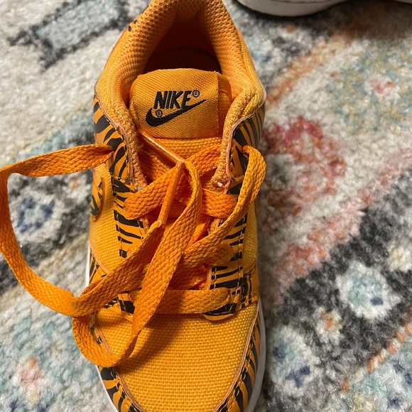 Nike Dunk Low Next Nature Td Tiger Stripe Size 9C - Picture 13 of 15